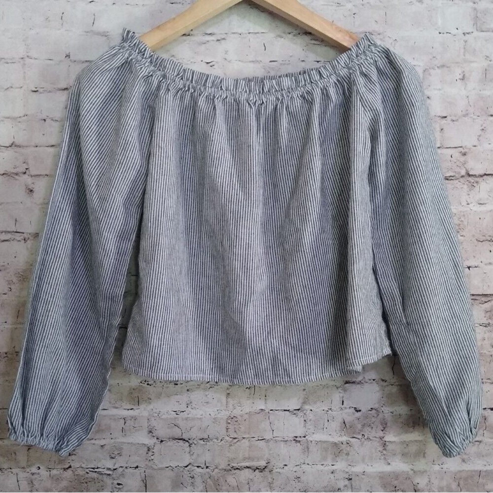 Brandy Melville Striped Off-Shoulder 100% cotton Blouse preppy